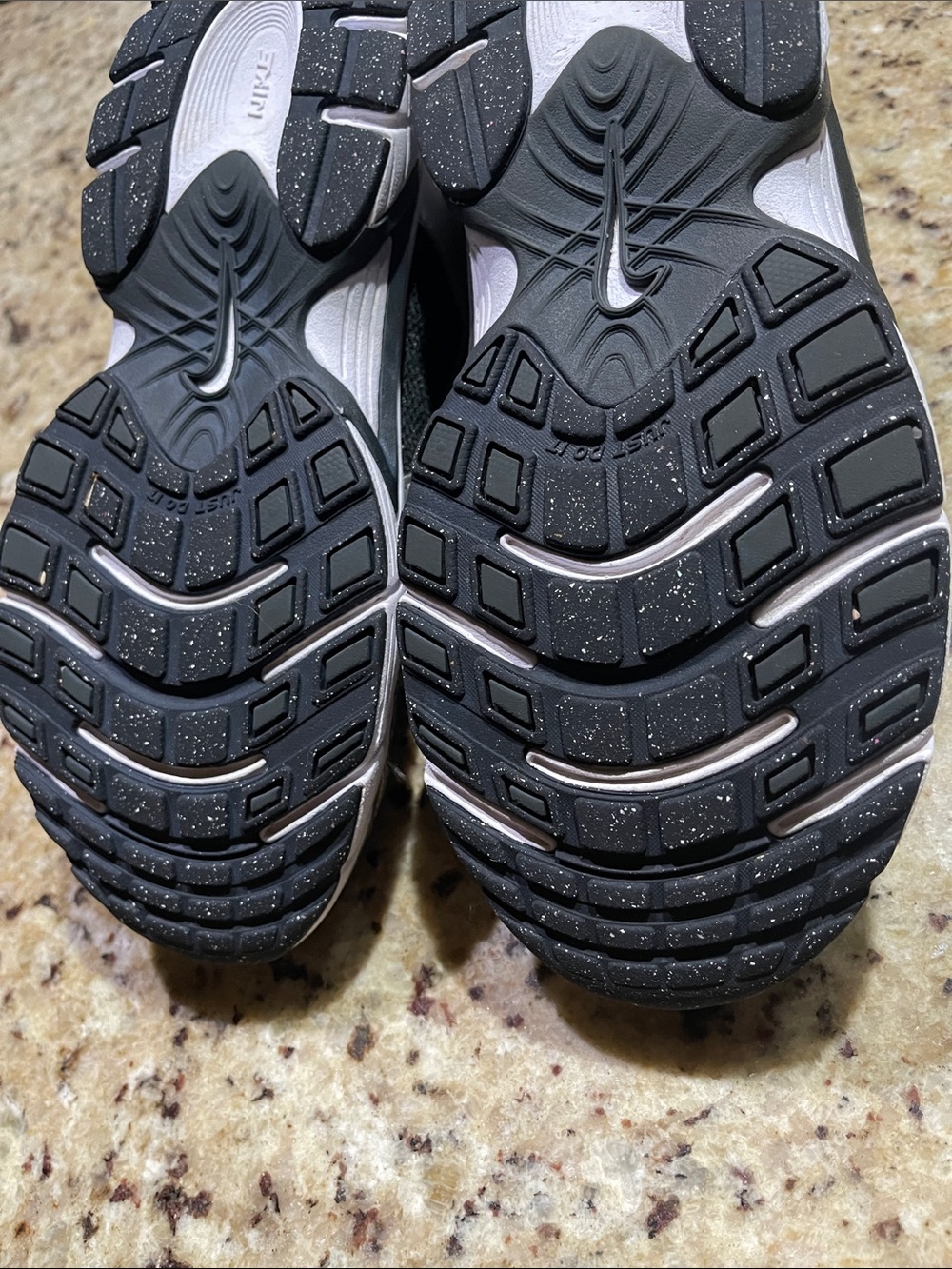 Nike V5 RNR - Picture 9 of 11